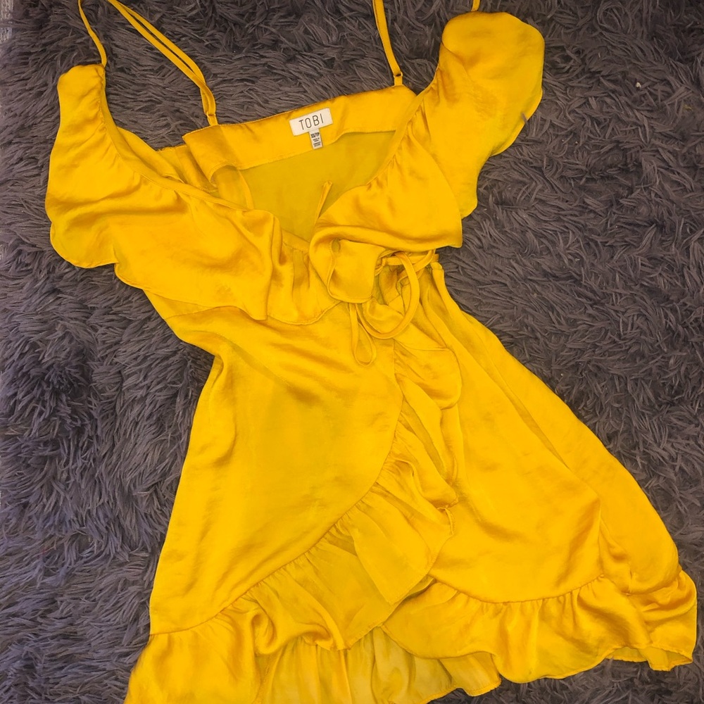 Tobi Sphagetti Strap Ruffle Dress